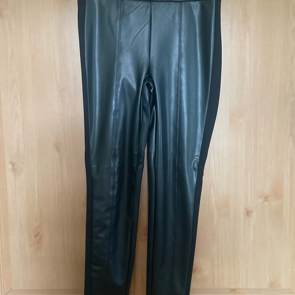 EUC, worn once, no flaws, marks or defects, super soft with a ponte insert - Picture 3 of 5